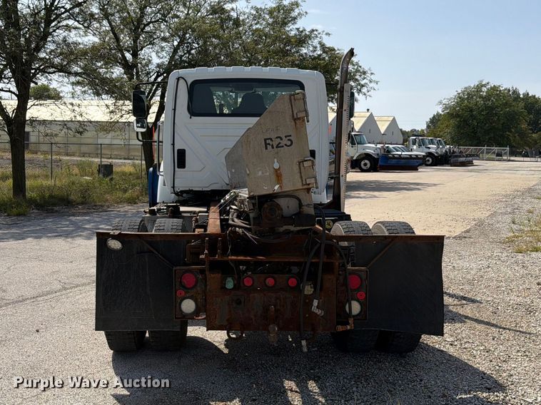 image for item FK4174 2017 International 7400 truck cab and chassis