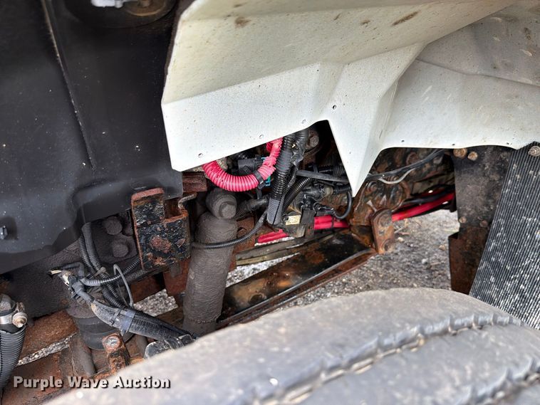 image for item FK4174 2017 International 7400 truck cab and chassis
