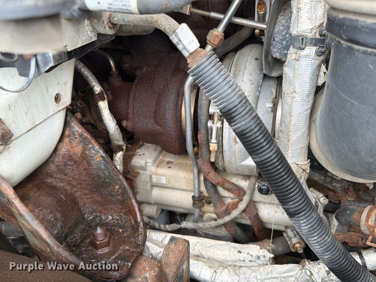 image for item FK4174 2017 International 7400 truck cab and chassis