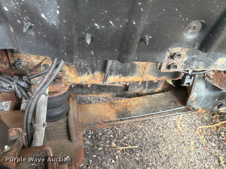 image for item FK4174 2017 International 7400 truck cab and chassis