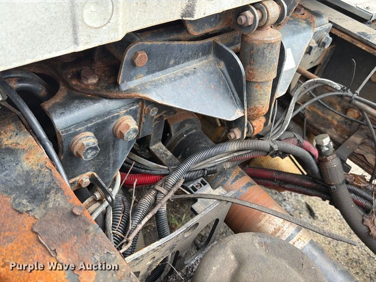 image for item FK4174 2017 International 7400 truck cab and chassis