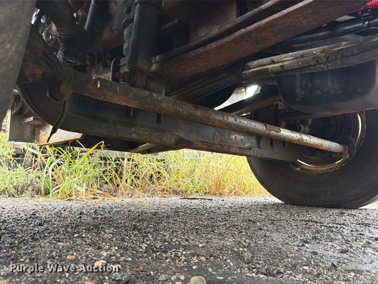 image for item FK4174 2017 International 7400 truck cab and chassis