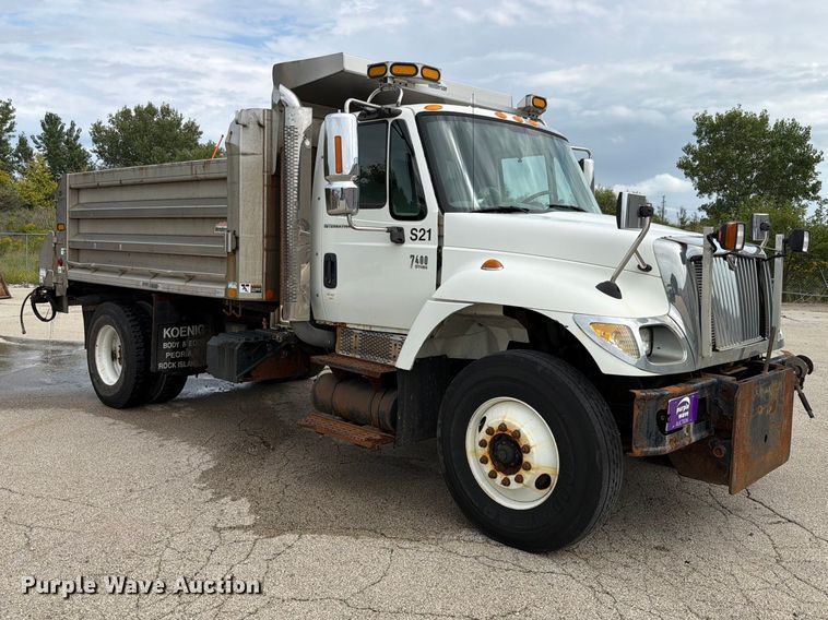 image for item FK4175 2006 International 7400 dump truck