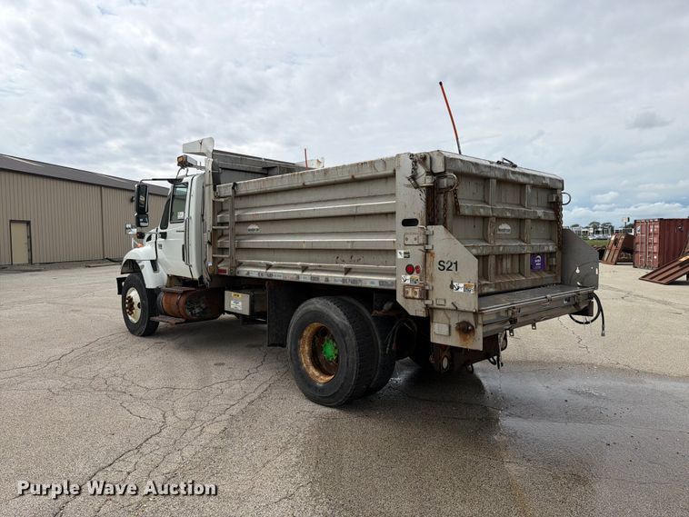 image for item FK4175 2006 International 7400 dump truck