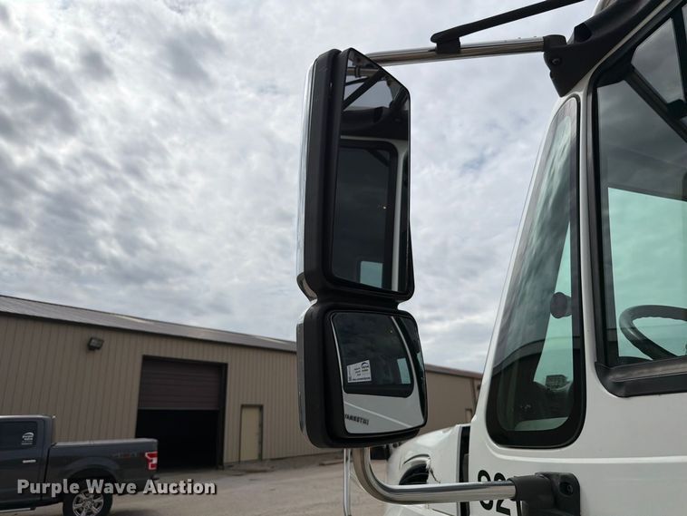 image for item FK4175 2006 International 7400 dump truck