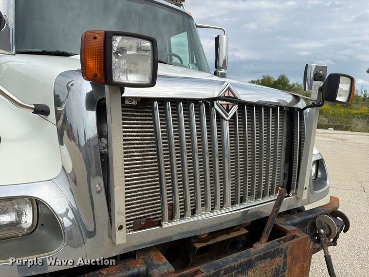 image for item FK4175 2006 International 7400 dump truck