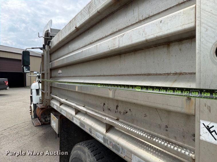 image for item FK4175 2006 International 7400 dump truck