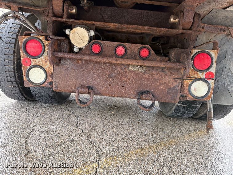 image for item FK4175 2006 International 7400 dump truck