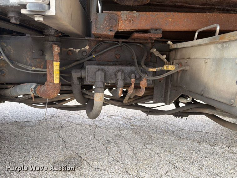 image for item FK4175 2006 International 7400 dump truck