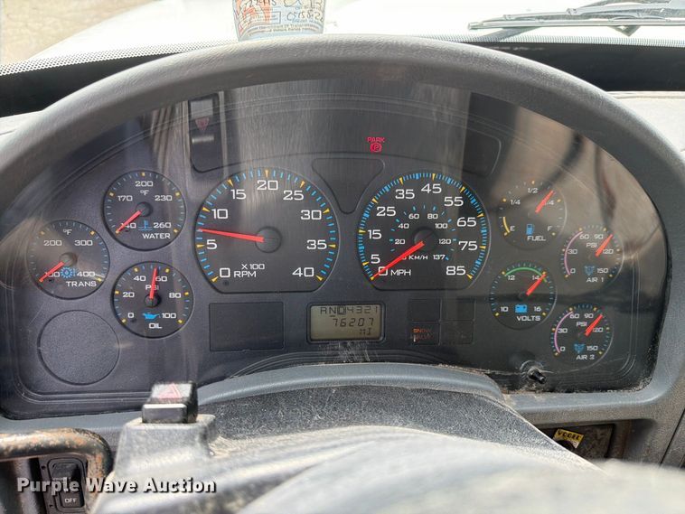 image for item FK4175 2006 International 7400 dump truck