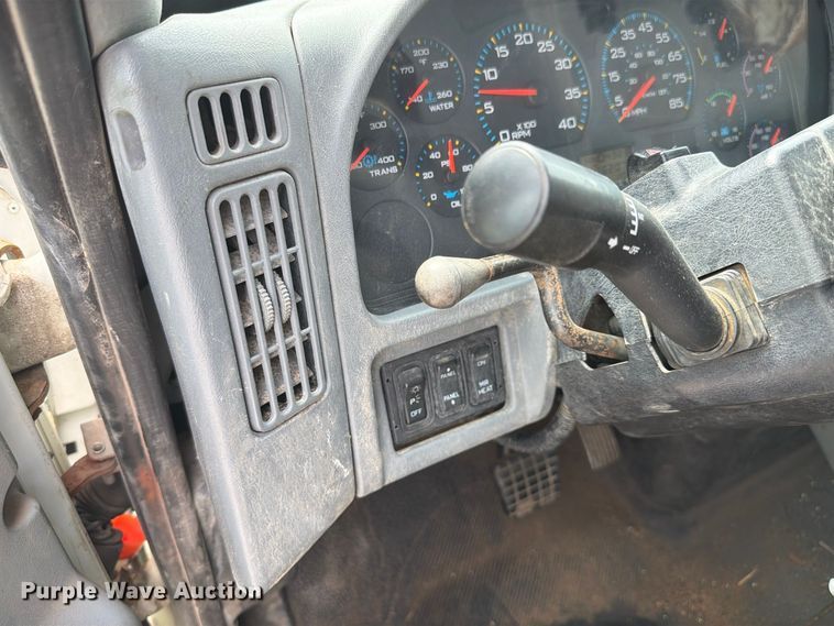 image for item FK4175 2006 International 7400 dump truck