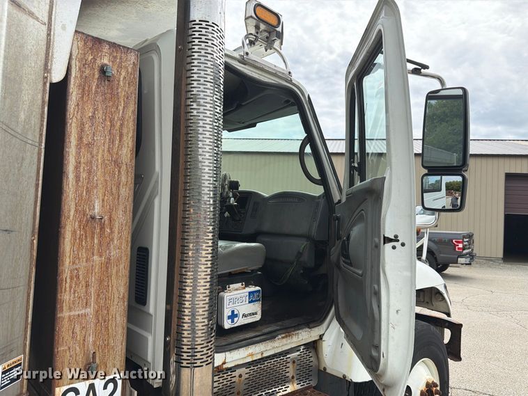 image for item FK4175 2006 International 7400 dump truck