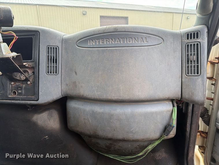 image for item FK4175 2006 International 7400 dump truck