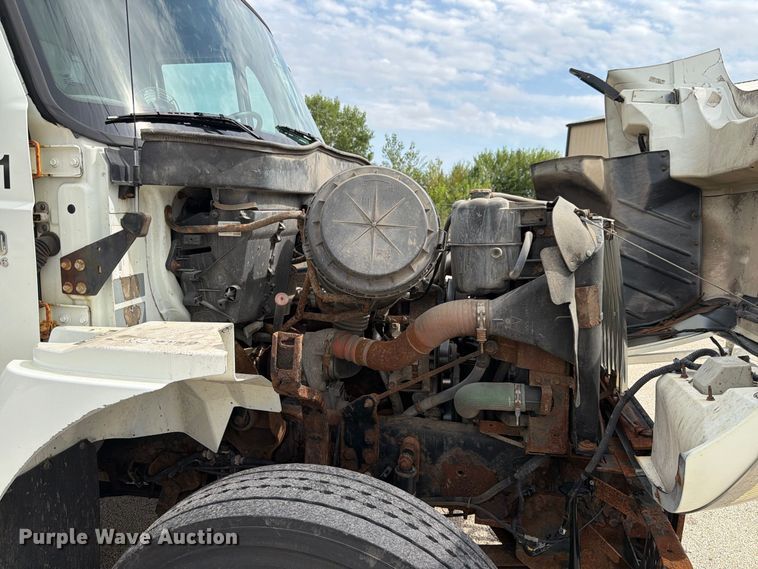 image for item FK4175 2006 International 7400 dump truck