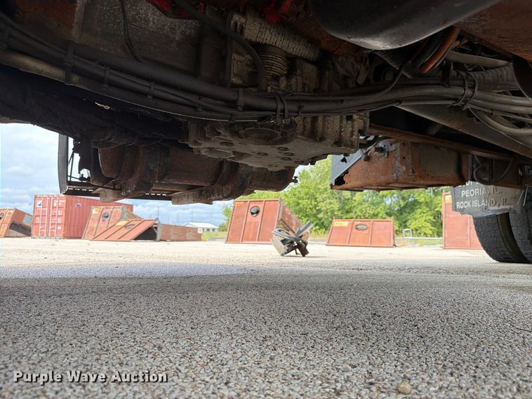image for item FK4175 2006 International 7400 dump truck
