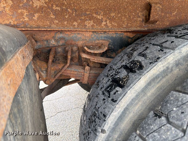 image for item FK4175 2006 International 7400 dump truck