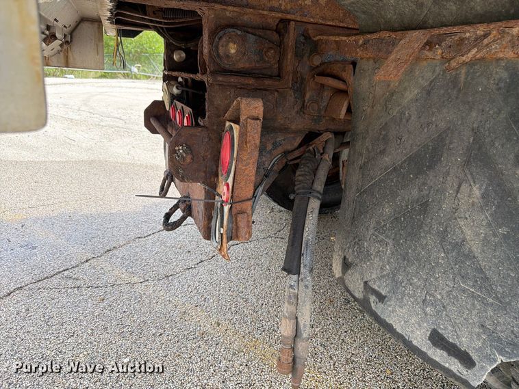 image for item FK4175 2006 International 7400 dump truck