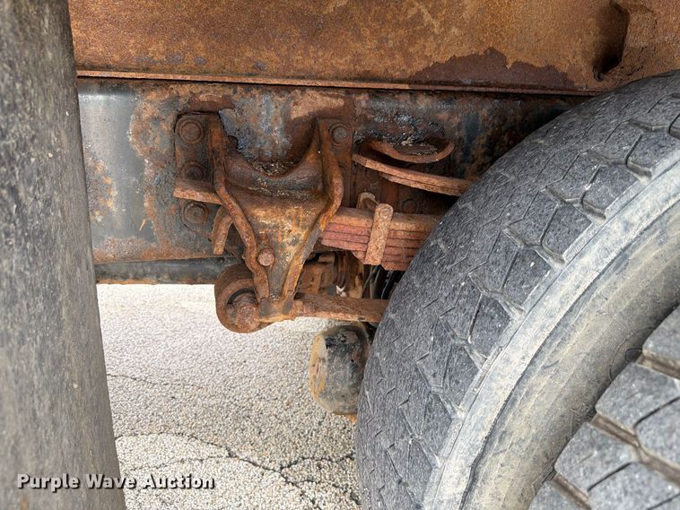image for item FK4175 2006 International 7400 dump truck