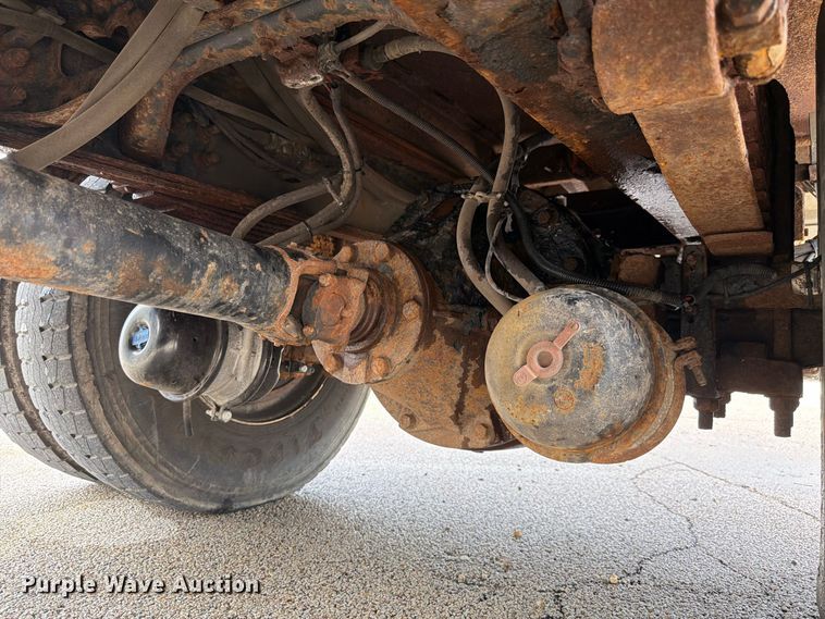 image for item FK4175 2006 International 7400 dump truck