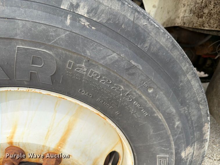 image for item FK4175 2006 International 7400 dump truck