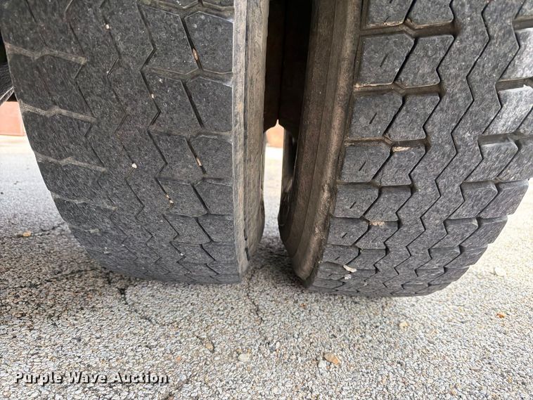 image for item FK4175 2006 International 7400 dump truck