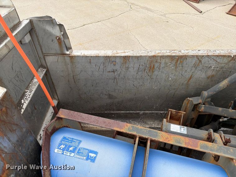 image for item FK4175 2006 International 7400 dump truck