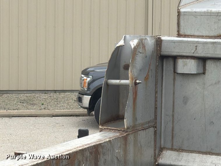 image for item FK4175 2006 International 7400 dump truck