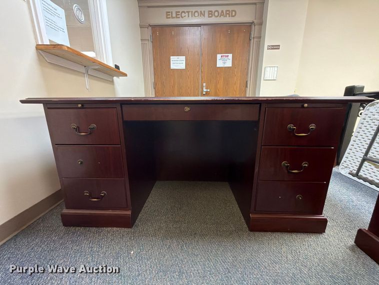 image for item FK5002 Office furniture
