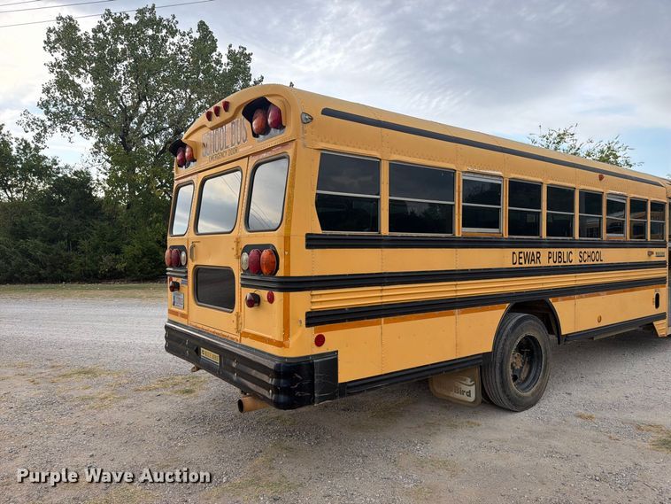 image for item FK5144 2001 International 3800 school bus