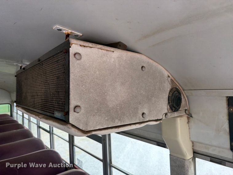 image for item FK5144 2001 International 3800 school bus
