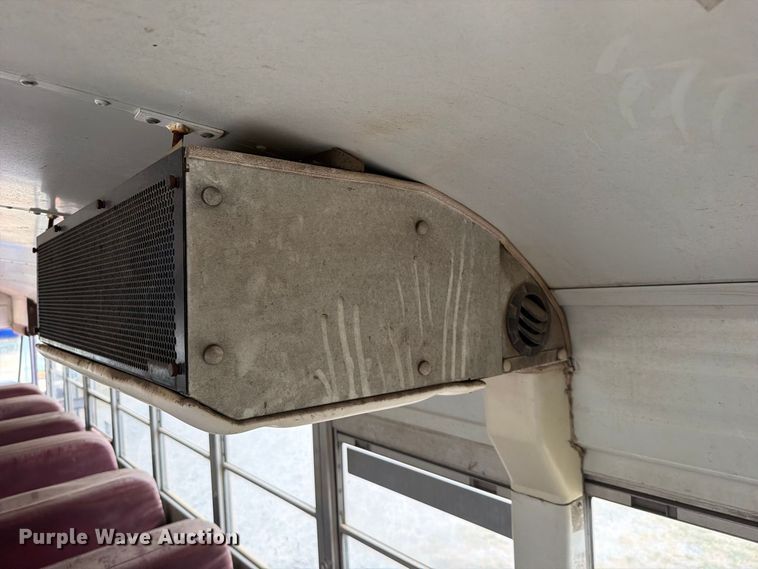 image for item FK5144 2001 International 3800 school bus
