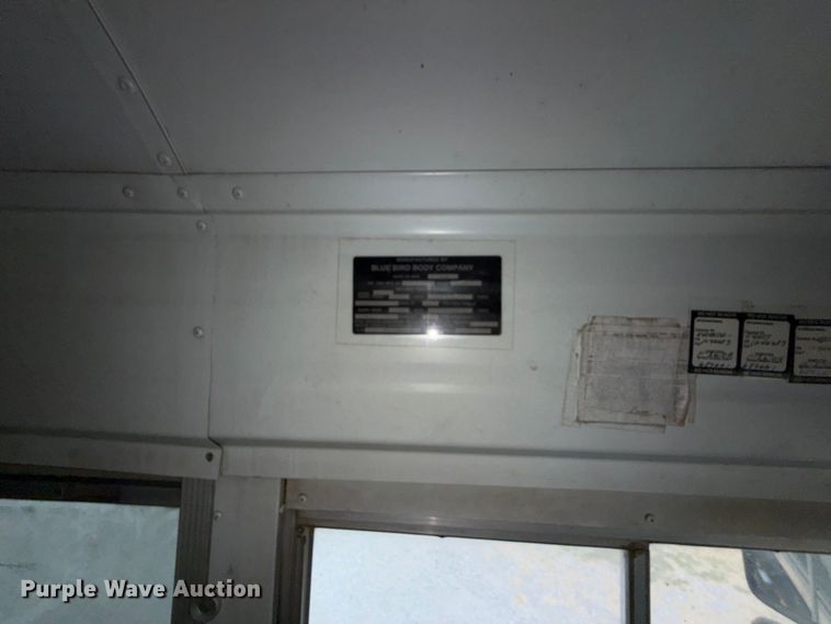 image for item FK5144 2001 International 3800 school bus