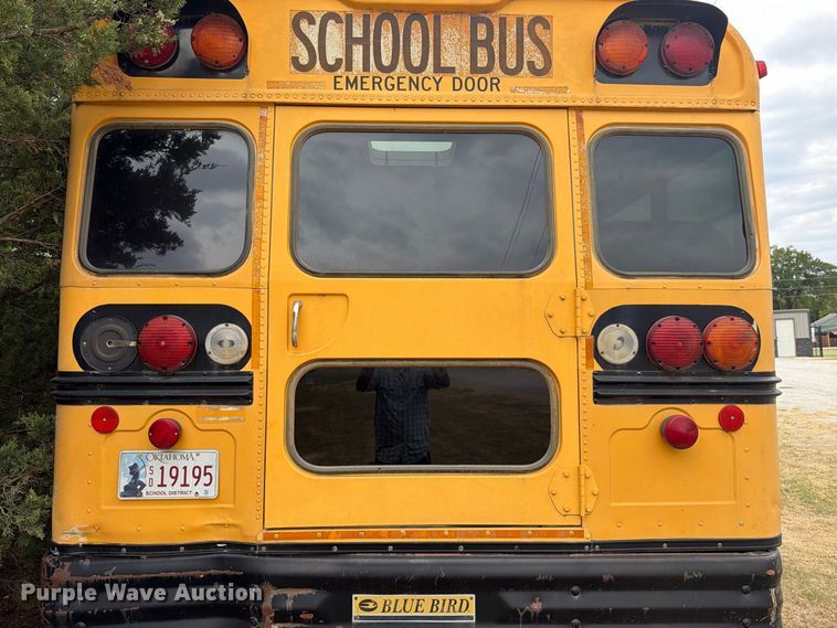 image for item FK5145 2002 Chevrolet B7 school bus