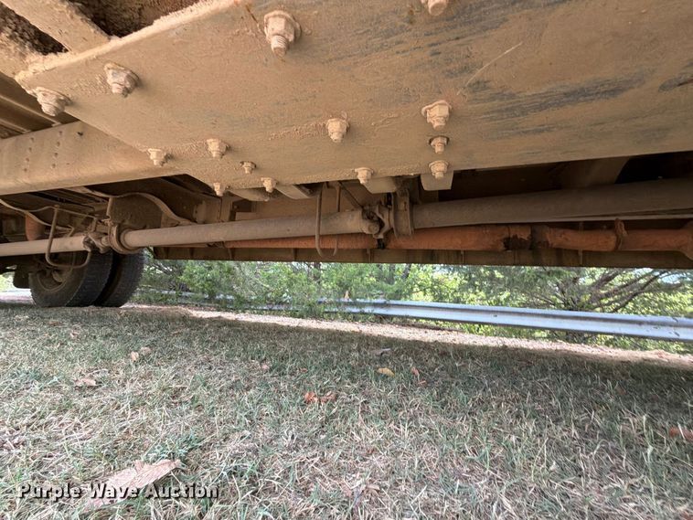 image for item FK5145 2002 Chevrolet B7 school bus