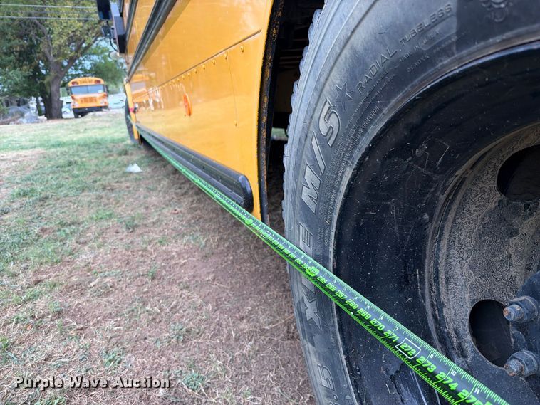 image for item FK5146 2009 Freightliner B2 school bus