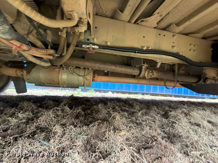 image for item FK5146 2009 Freightliner B2 school bus