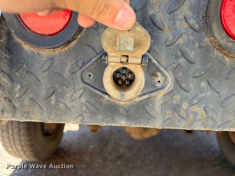 image for item FM7651 2002 Dodge Ram 2500 flatbed pickup truck