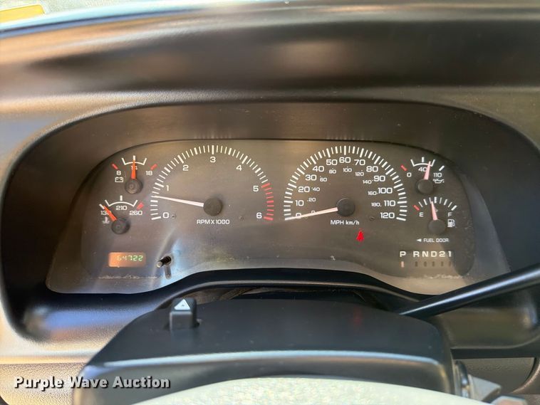 image for item FM7651 2002 Dodge Ram 2500 flatbed pickup truck