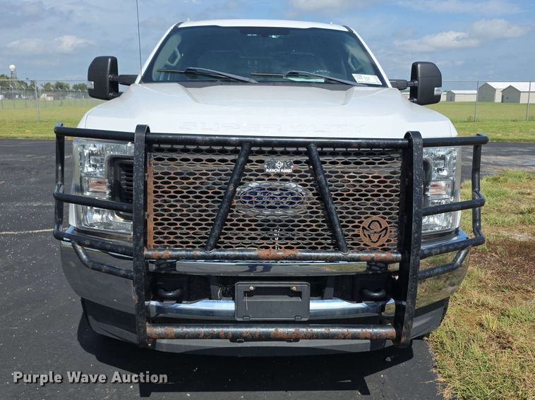 image for item FN1509 2019 Ford F350 Super Duty XL Crew Cab pickup truck