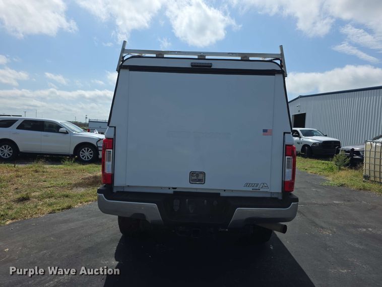 image for item FN1509 2019 Ford F350 Super Duty XL Crew Cab pickup truck