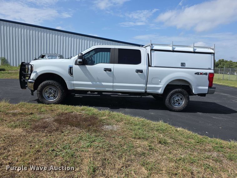 image for item FN1509 2019 Ford F350 Super Duty XL Crew Cab pickup truck