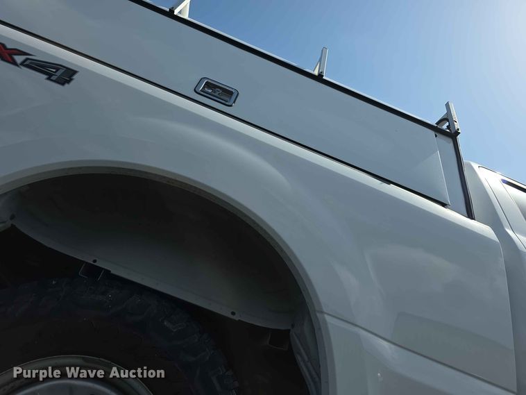 image for item FN1509 2019 Ford F350 Super Duty XL Crew Cab pickup truck