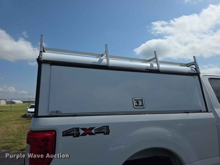 image for item FN1509 2019 Ford F350 Super Duty XL Crew Cab pickup truck