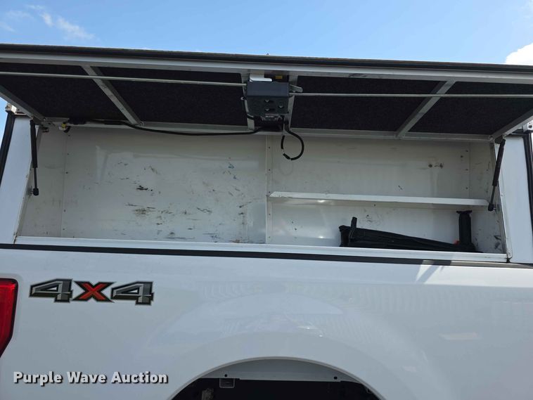 image for item FN1509 2019 Ford F350 Super Duty XL Crew Cab pickup truck