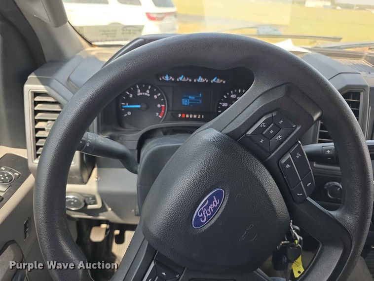 image for item FN1509 2019 Ford F350 Super Duty XL Crew Cab pickup truck