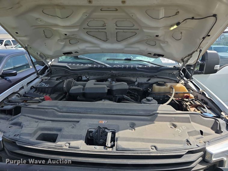 image for item FN1509 2019 Ford F350 Super Duty XL Crew Cab pickup truck