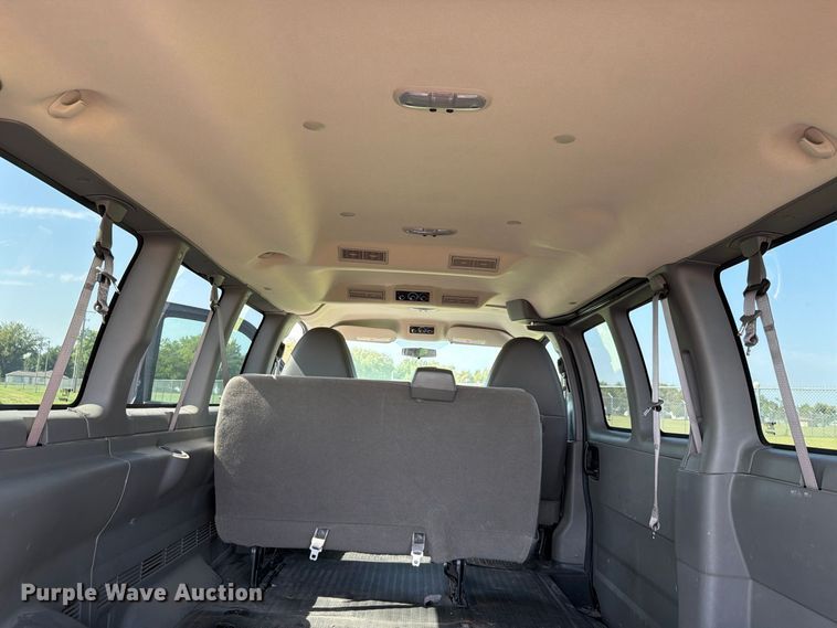 image for item FN1511 2013 Chevrolet Express G2500 van