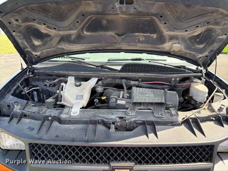 image for item FN1511 2013 Chevrolet Express G2500 van