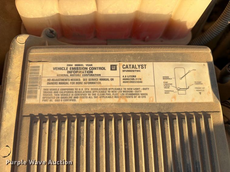 image for item FN2588 2004 Chevrolet Silverado pickup truck