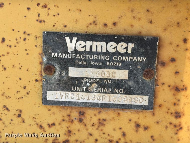 image for item FN2590 2024 Vermeer 1250BC wood chipper